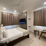 Wongdhen House